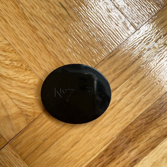 New but unsealed - No 7 Stayperfect eyeshadow single - brown/bronze - Picture 5 of 7